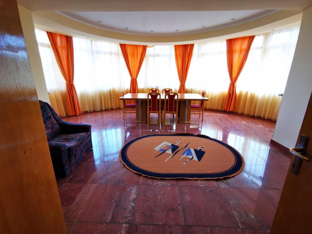 Apartamente Vila Arcadia Западен Ефорие Екстериор снимка